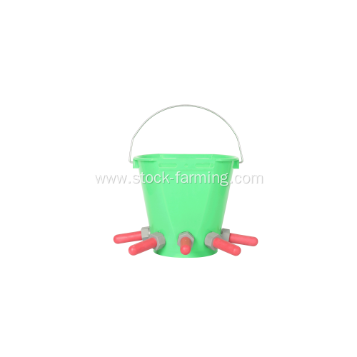 Milk Bar Plastic Calf Feeding Bucket Rubber Teats